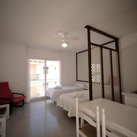 Estel Blanc Apartments - Adults Only Cala'N Blanes  Exterior photo
