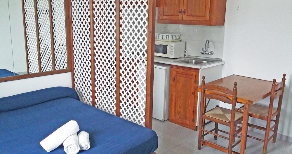 Estel Blanc Apartments - Adults Only Cala'N Blanes  Exterior photo