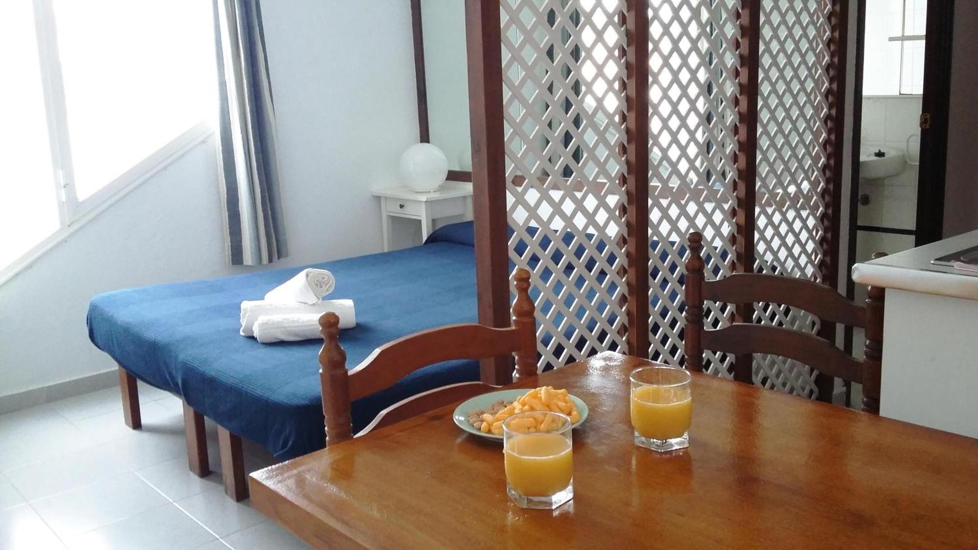 Estel Blanc Apartments - Adults Only Cala'N Blanes  Exterior photo