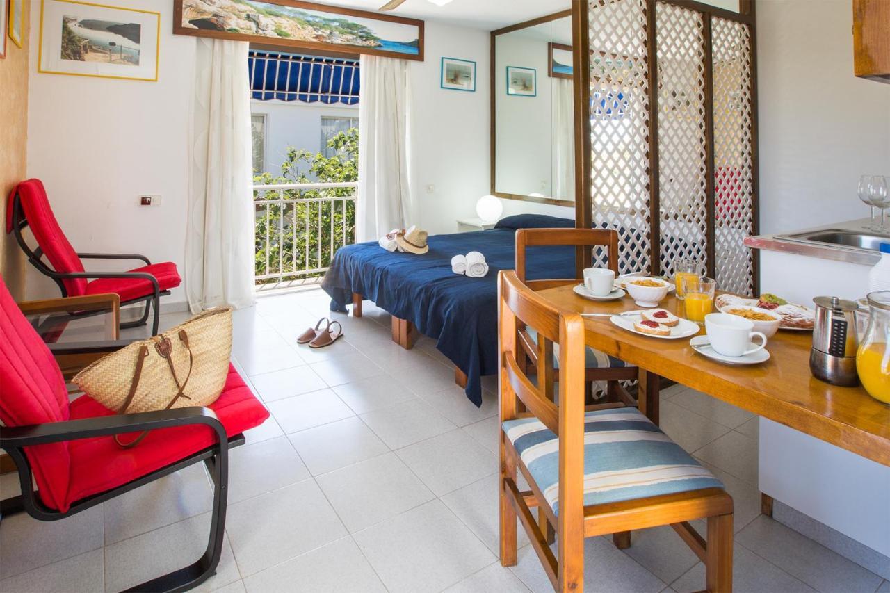 Estel Blanc Apartments - Adults Only Cala'N Blanes  Room photo